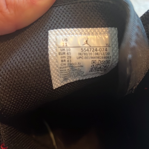 Nike Jordan 1 Banned - Picture 8 of 8